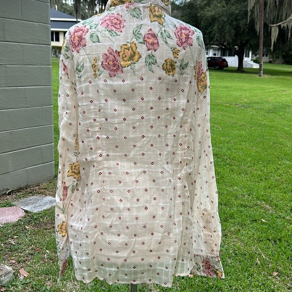 Button down shirt size 4 - Picture 5 of 6